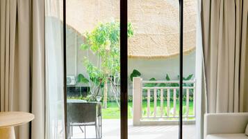 Deluxe Room, Garden View | Garden view