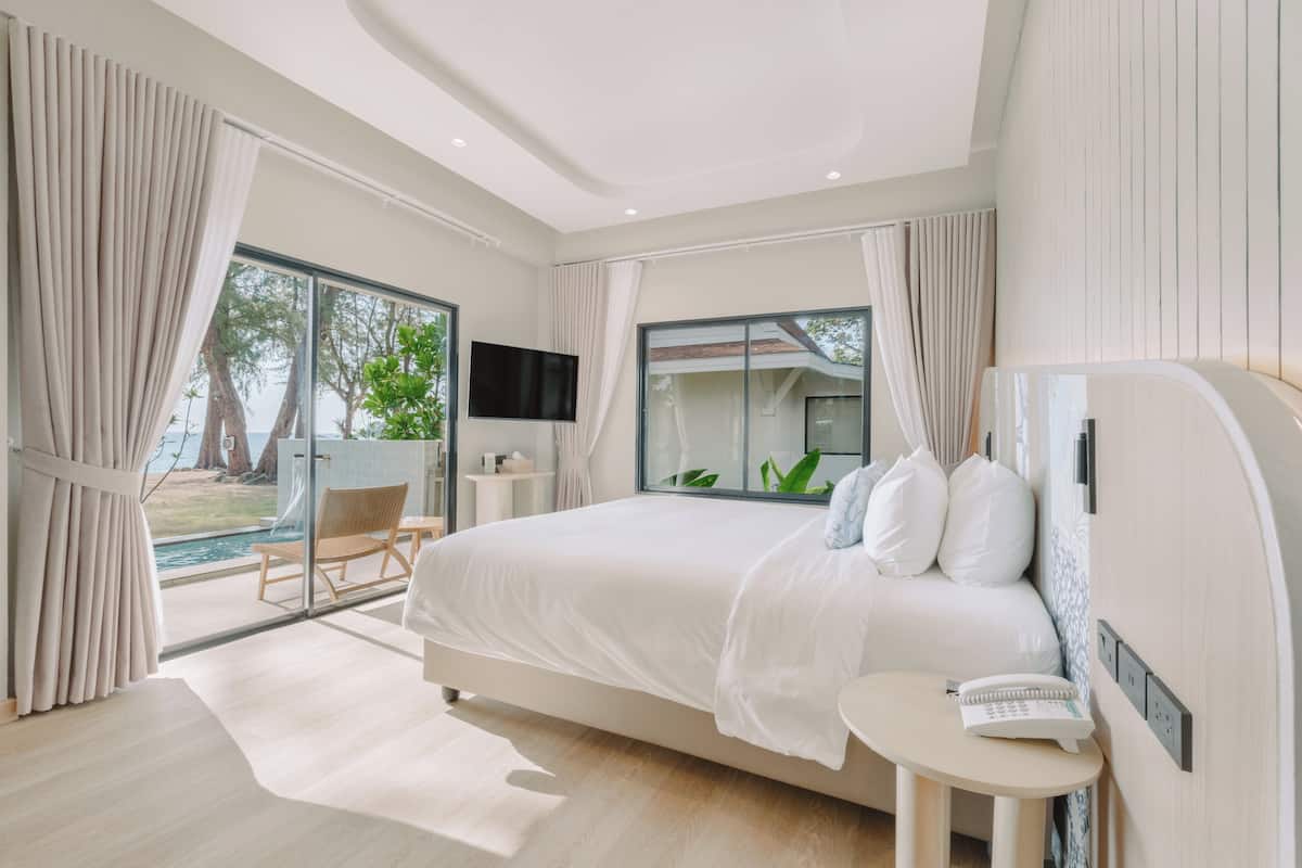 Beach Front Pool Villa | Caja fuerte, wifi gratis, ropa de cama