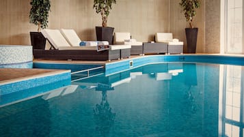 Indoor pool, outdoor pool, open 7:00 AM to 9:00 PM, pool umbrellas