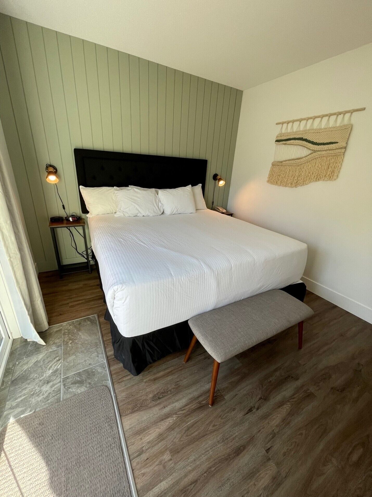 deluxe suite, 1 bedroom | in-room safe, desk, iron/ironing board, free cots/infant beds