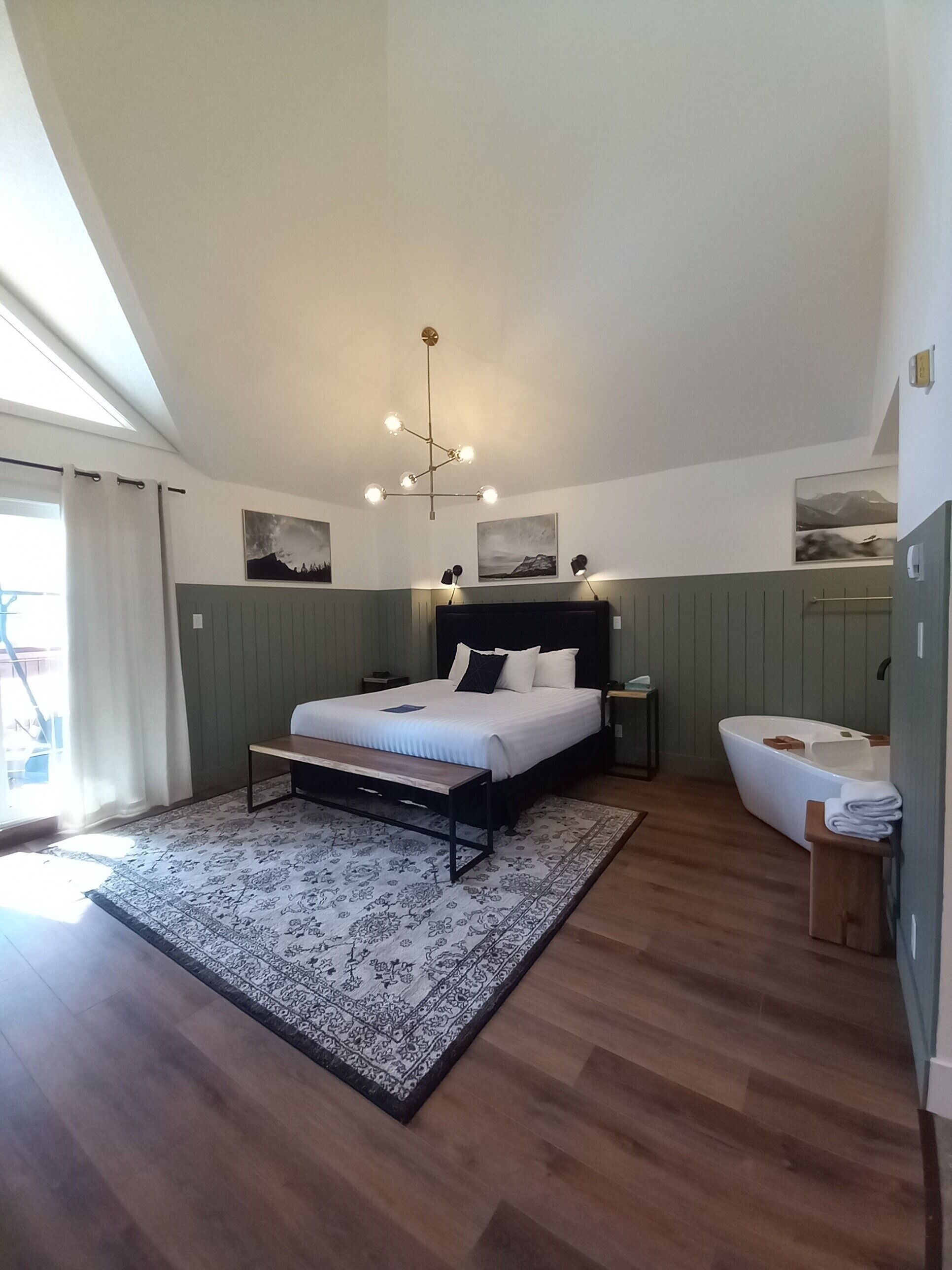 romantic suite, 1 king bed | in-room safe, desk, iron/ironing board, free cots/infant beds