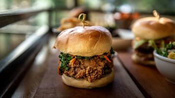 Breakfast, dinner served; local and international cuisine, ocean views