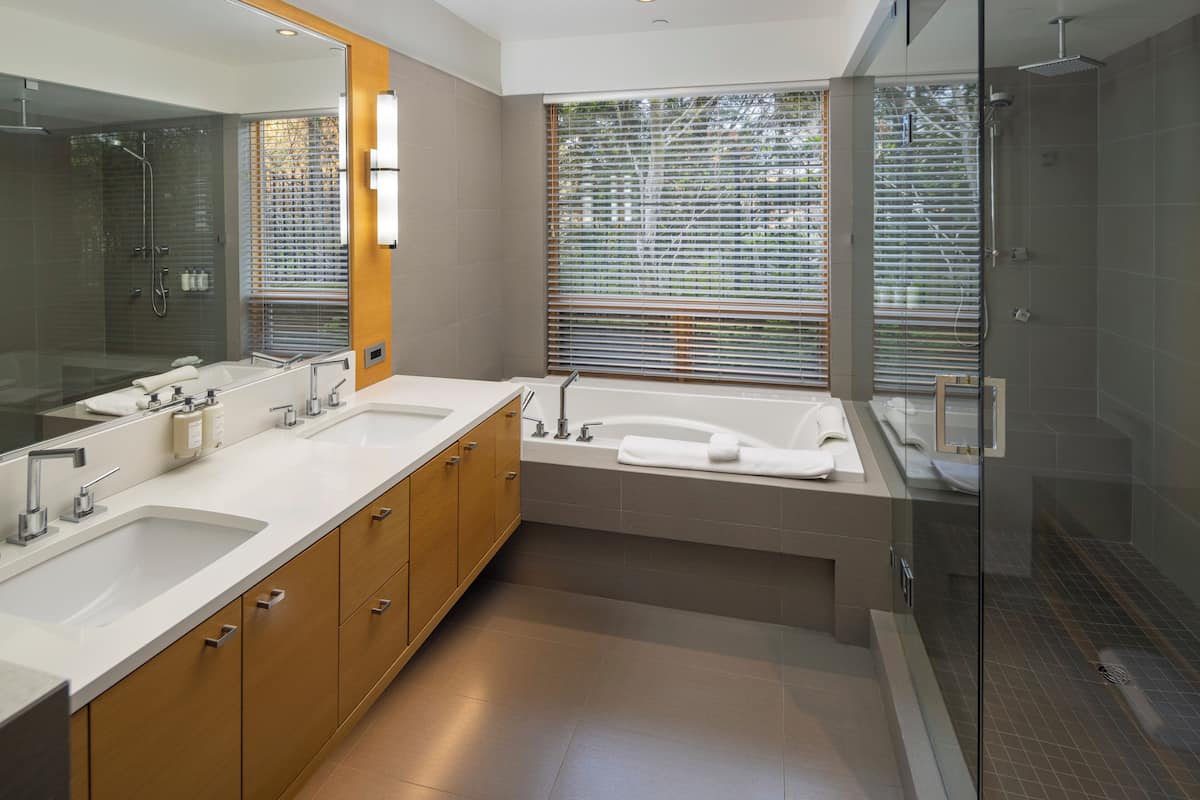 2 bedroom ocean villa | bathroom | free toiletries, hair dryer, bathrobes, slippers