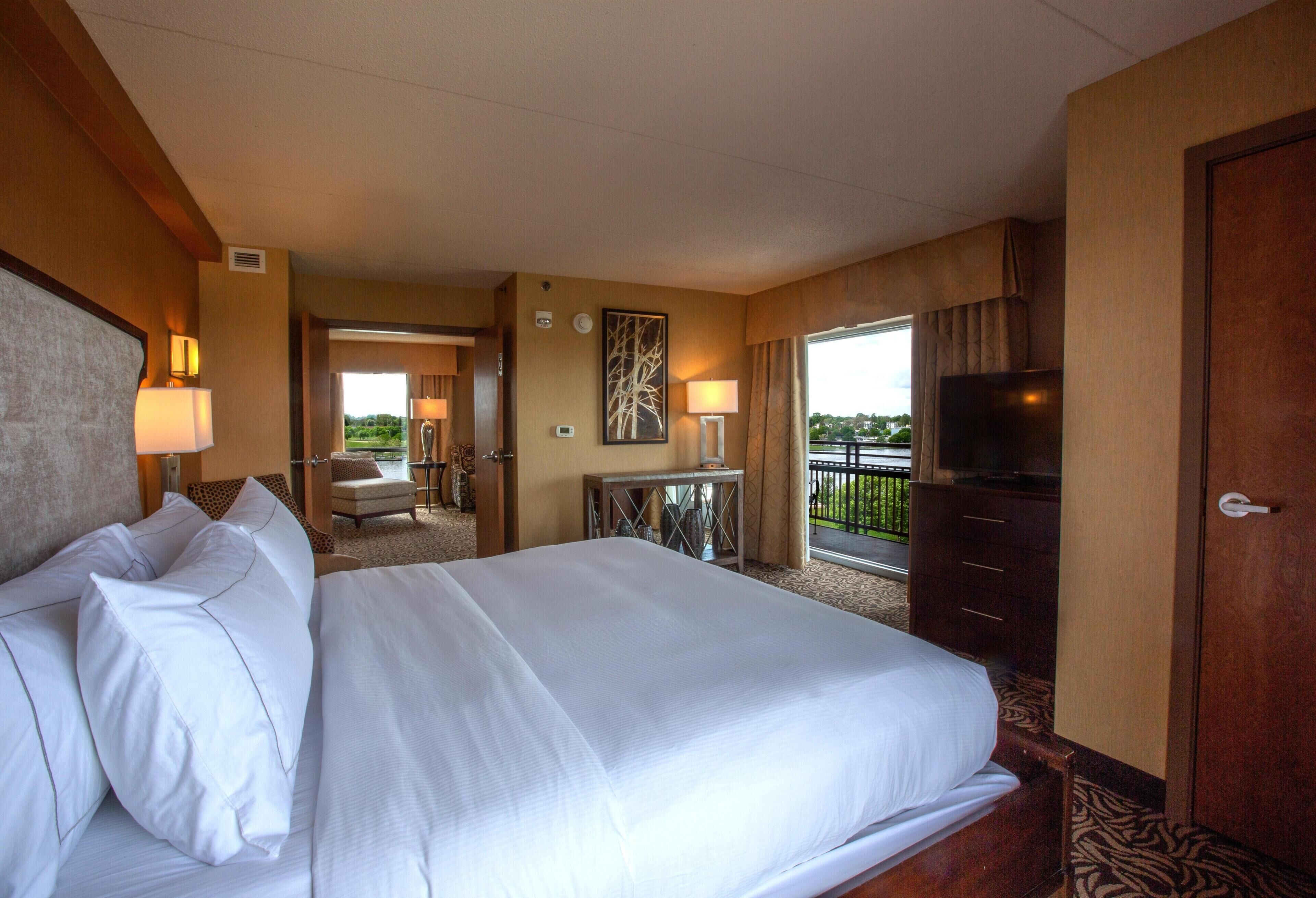 Suite, 2 Bedrooms, Non Smoking, Balcony | Egyptian cotton sheets, premium bedding, down duvets, pillow-top beds