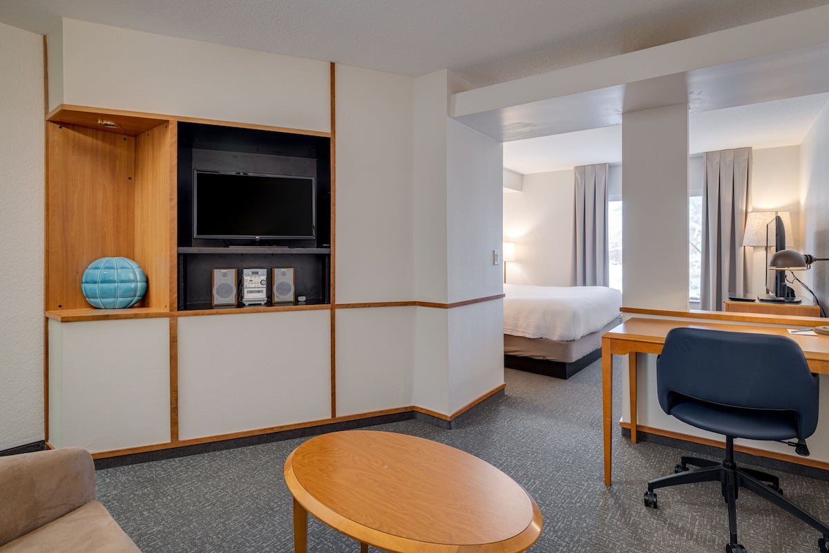 1 Schlafzimmer, Schreibtisch, laptopgeeigneter Arbeitsplatz