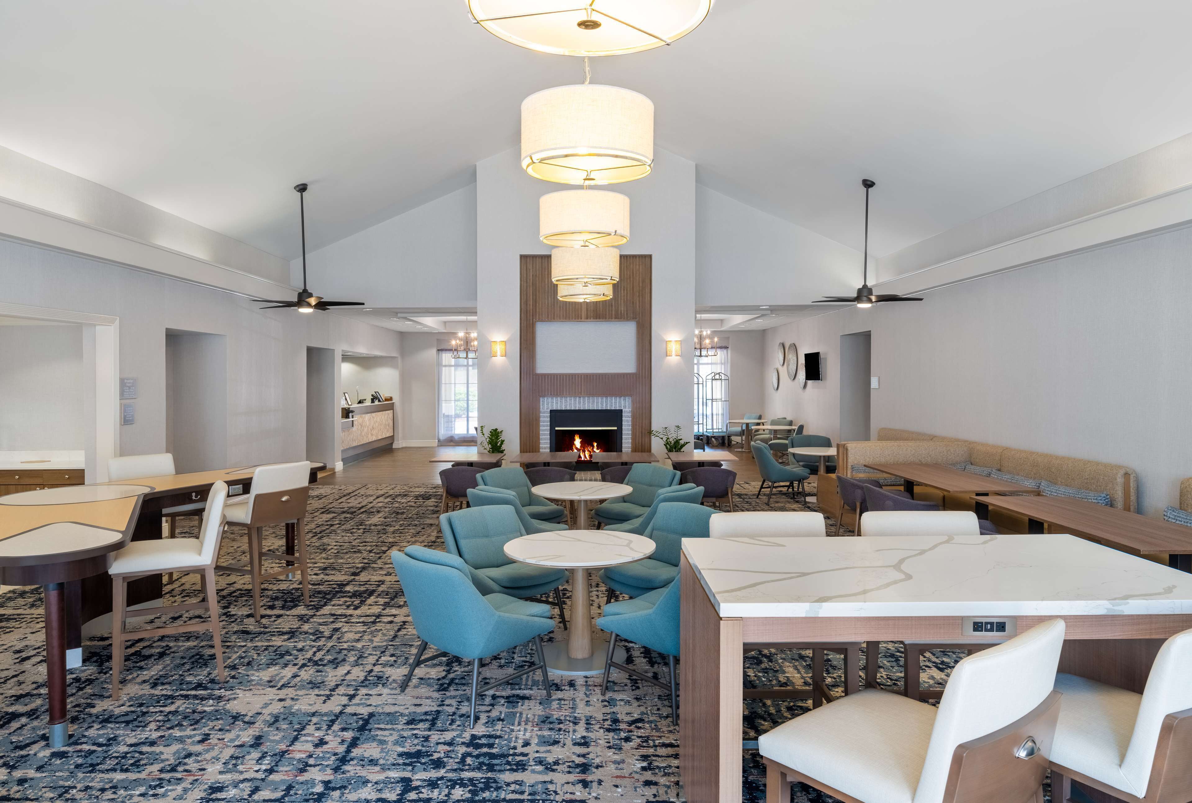 Free daily full breakfast 