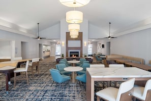 Free daily full breakfast - Homewood Suites by Hilton Montgomery (Montgomery)