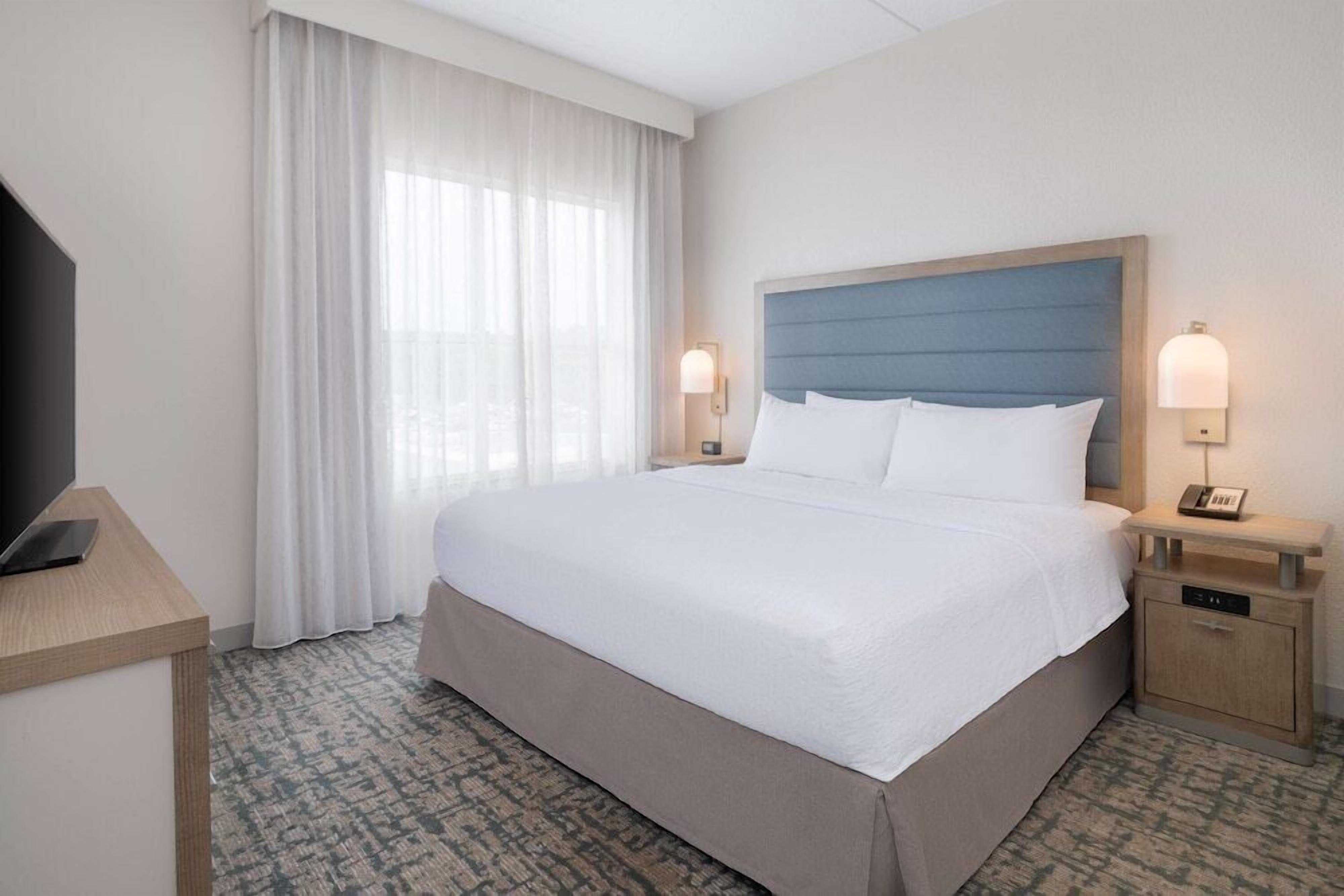 Hypo-allergenic bedding, down comforters, pillowtop beds, in-room safe