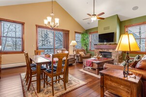 Sıra Ev, 3 Yatak Odası | Oturma alanı | DVD oynatıcı 