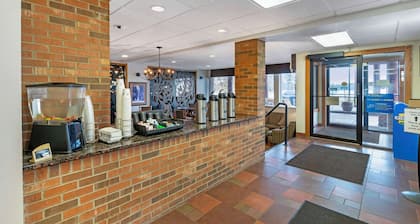 Best Western Plus Concord Inn