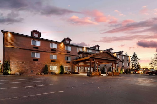 Best Western Plus Concord Inn