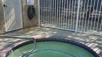 室外 SPA 浴缸
