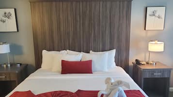 1 bedroom, premium bedding, desk, blackout drapes