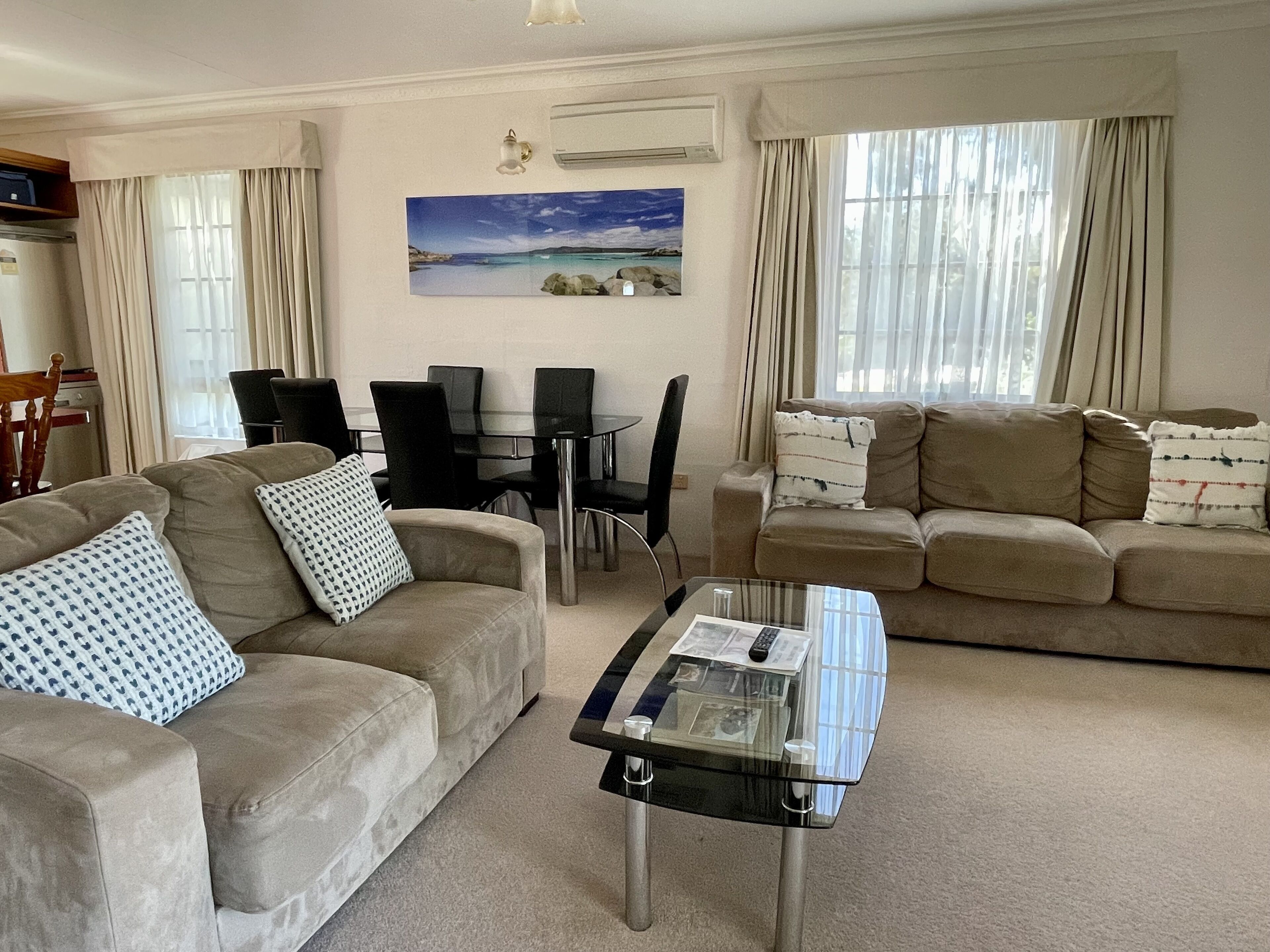 Bayview Spa Cottage  | Living area