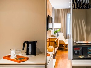 Premium Room, 1 Queen Bed