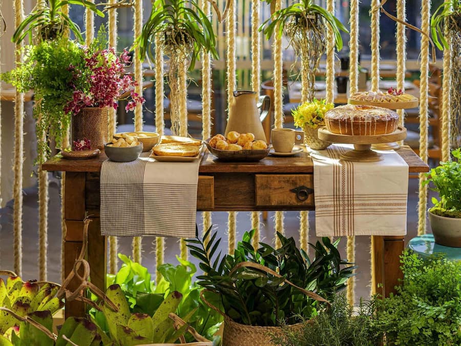 Café da manhã, almoço e jantar