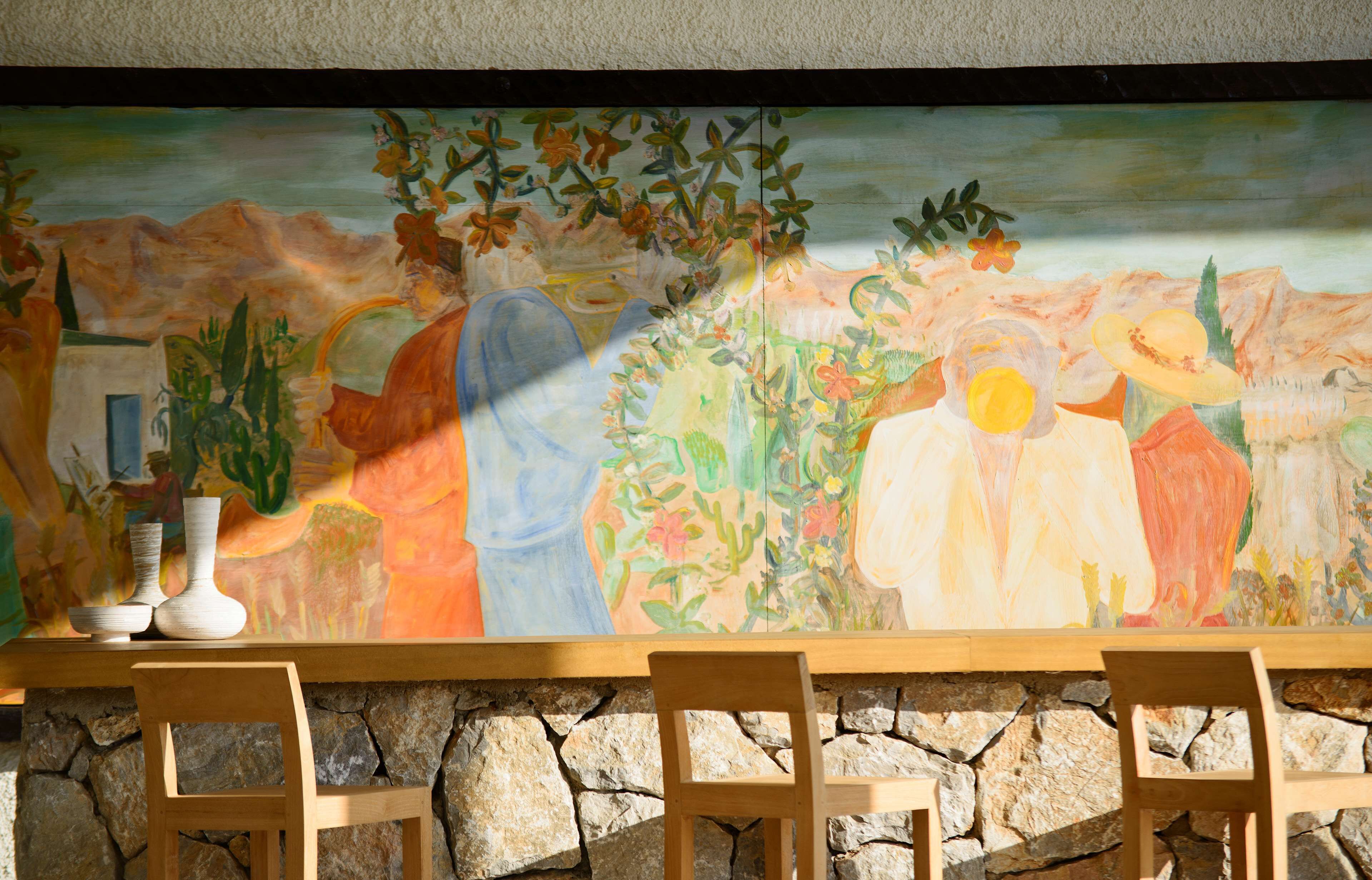 4 bars/lounges, cocktail bar, rooftop bar