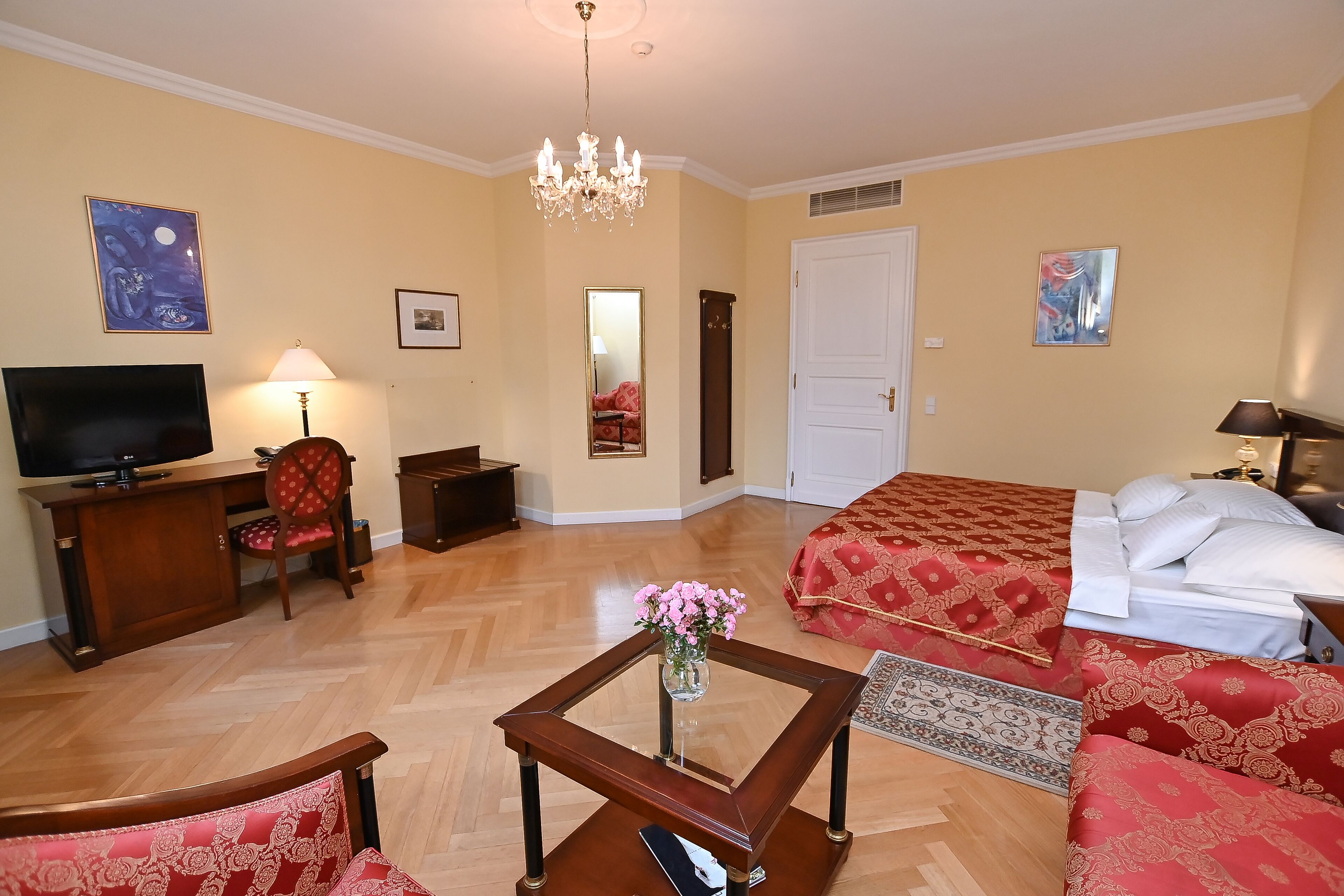 superior triple room | 1 bedroom, hypo-allergenic bedding, minibar, in-room safe