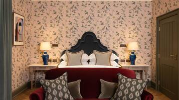 Classic Double Room | Egyptian cotton sheets, premium bedding, in-room safe, desk