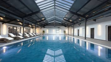 Sauna, Dampfbad, Körperbehandlungen, Hydrotherapie, Aromatherapie