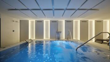 Sauna, bañera de hidromasaje, masajes
