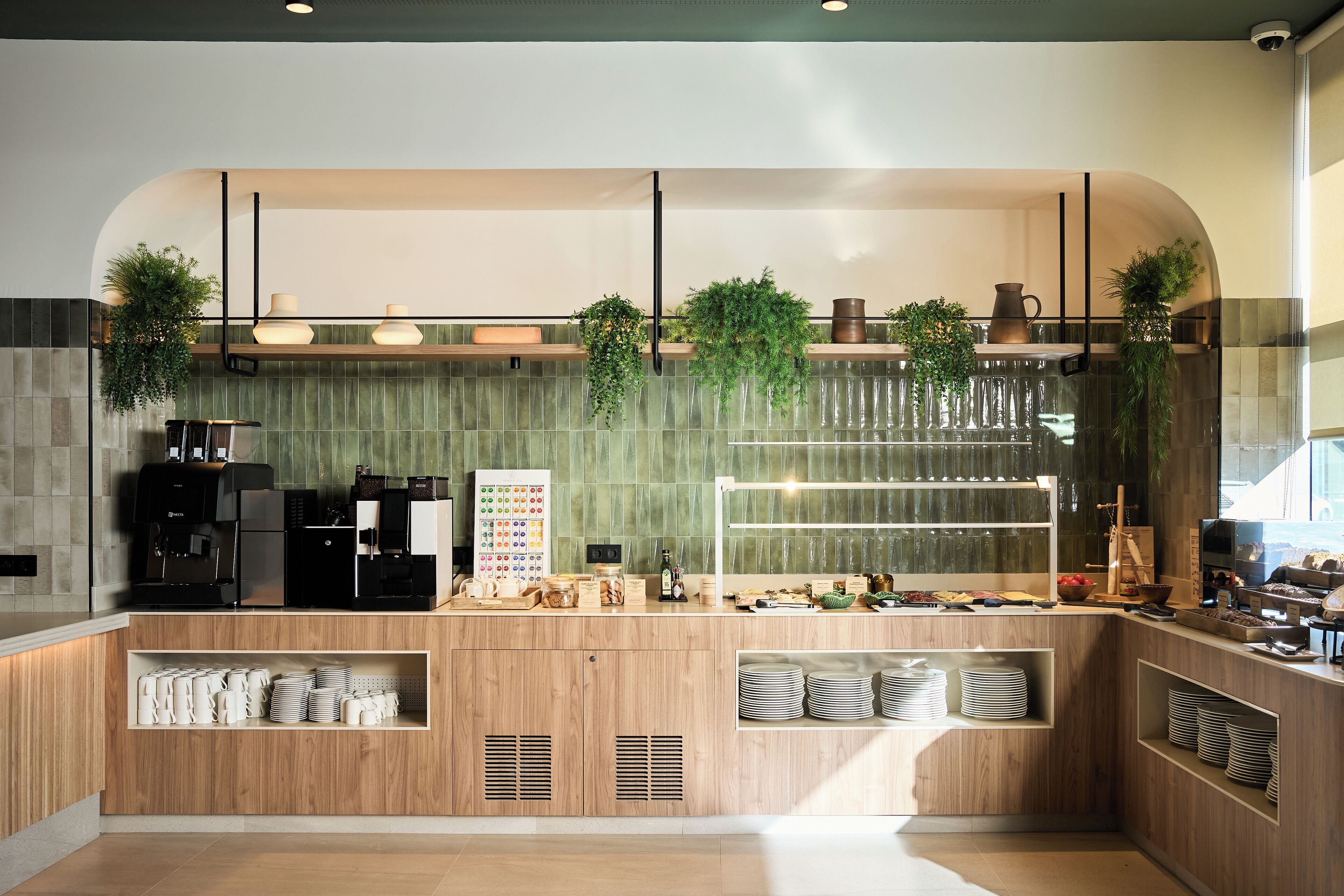 daily buffet breakfast (eur 18 per person)