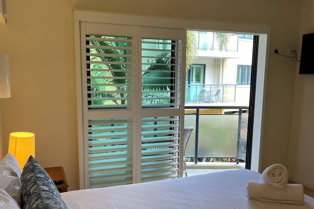 Apartment | 1 bedroom, premium bedding, pillowtop beds, individually decorated