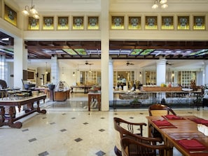 Restaurant - The Phoenix Hotel Yogyakarta - Handwritten Collection (Yogyakarta)