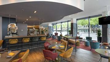 Bar (in der Unterkunft)