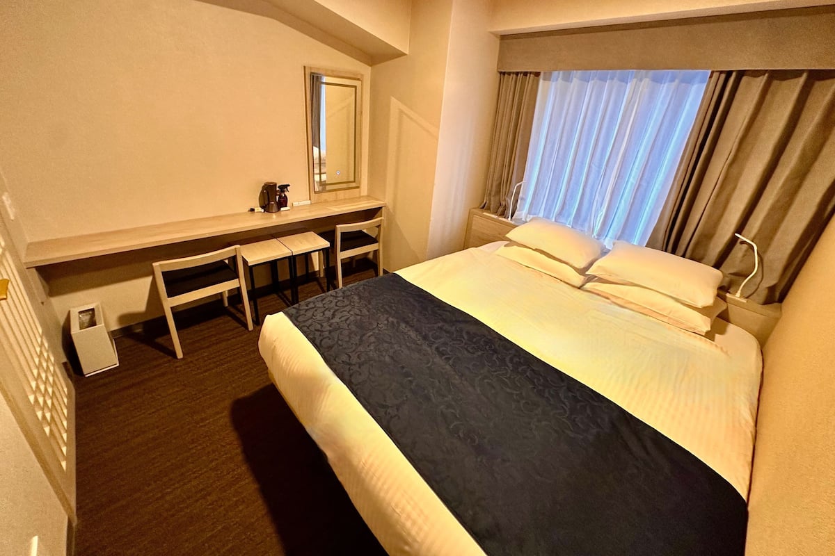 ห้องคอมฟอร์ทดับเบิล, ปลอดบุหรี่ | เครื่องนอนระดับพรีเมียม, ผ้านวมขนเป็ด, ตู้นิรภัยในห้องพัก, ผ้าม่านกันแสง