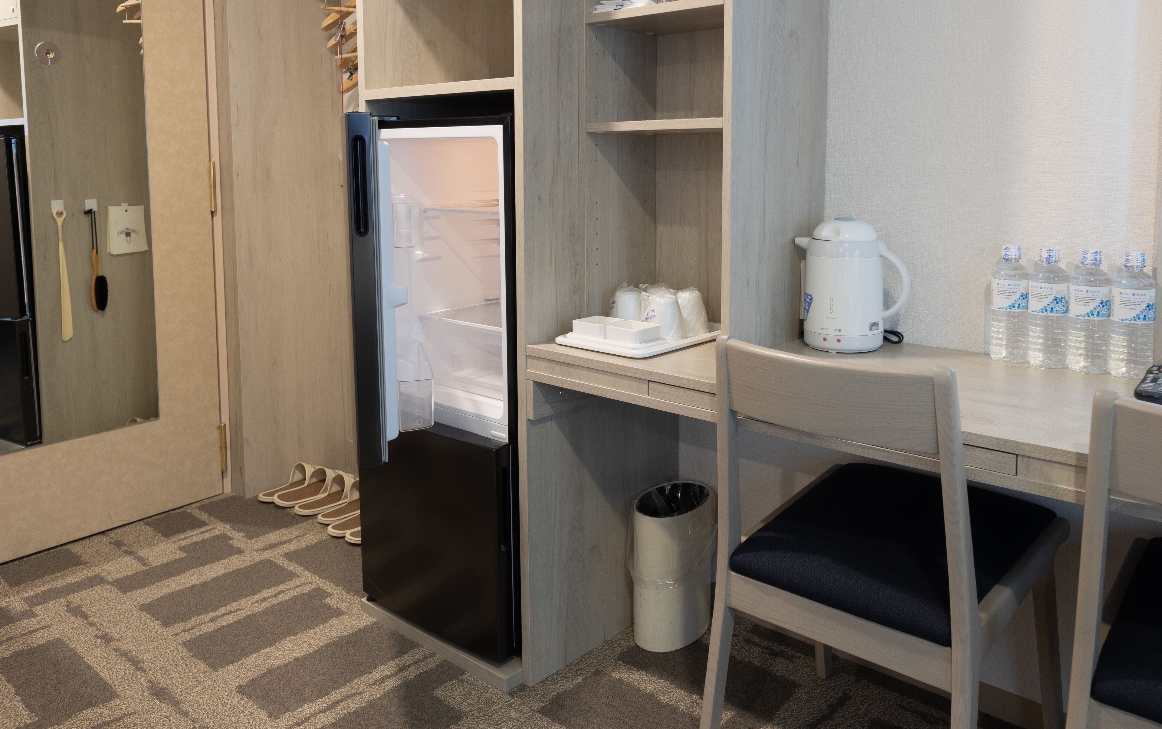 premium bedding, down duvets, in-room safe, blackout curtains