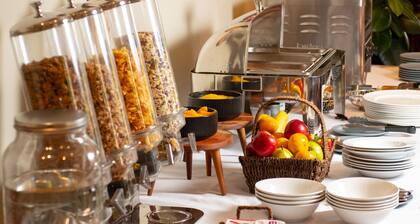 Gateway on Monash Boutique Hotel