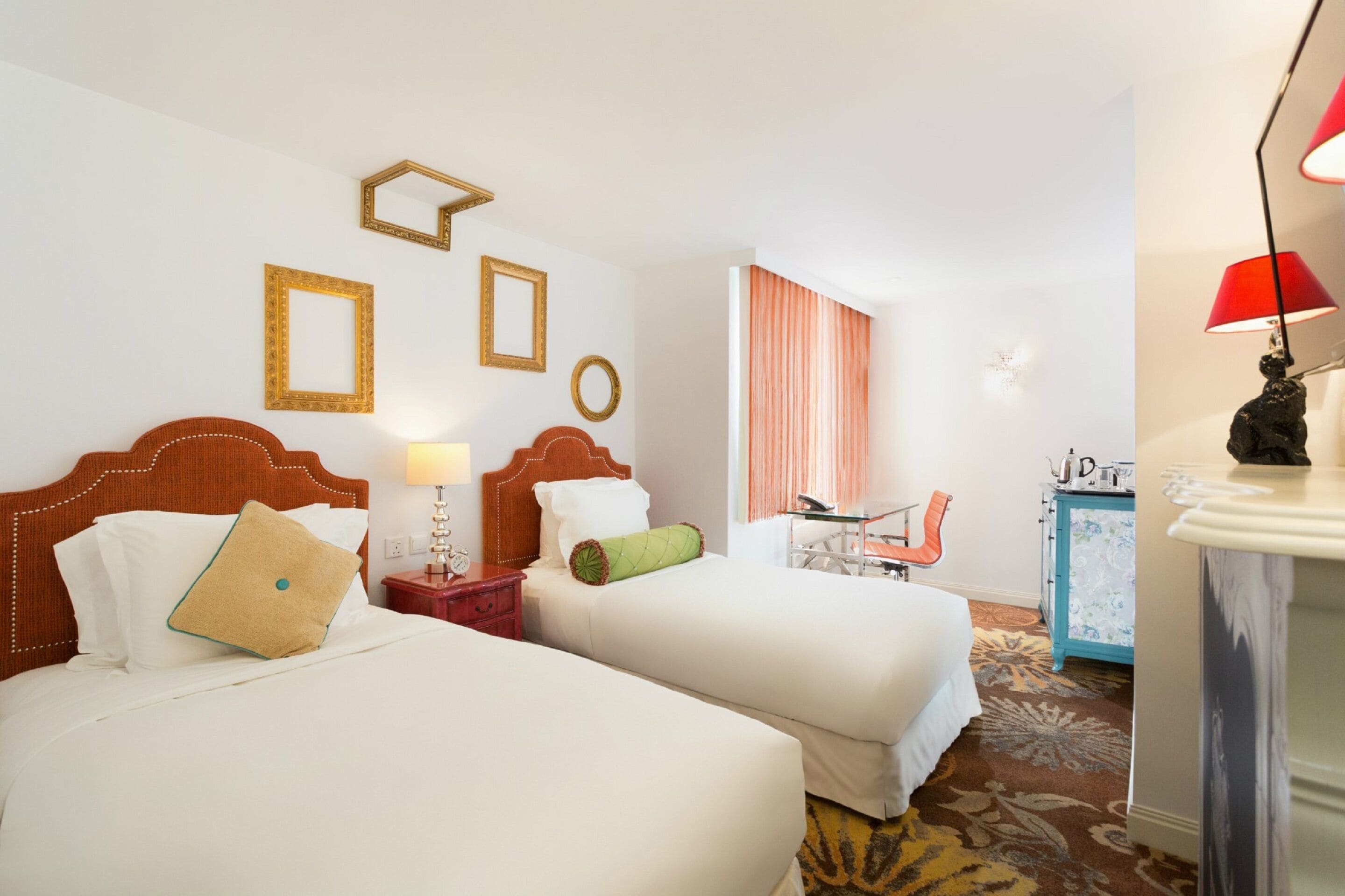 superior room | 1 bedroom, minibar, in-room safe, desk