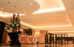 Lobby - Executive Hotel (Manila)