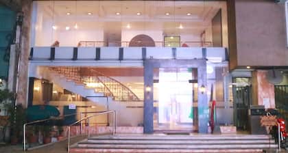Executive Hotel
