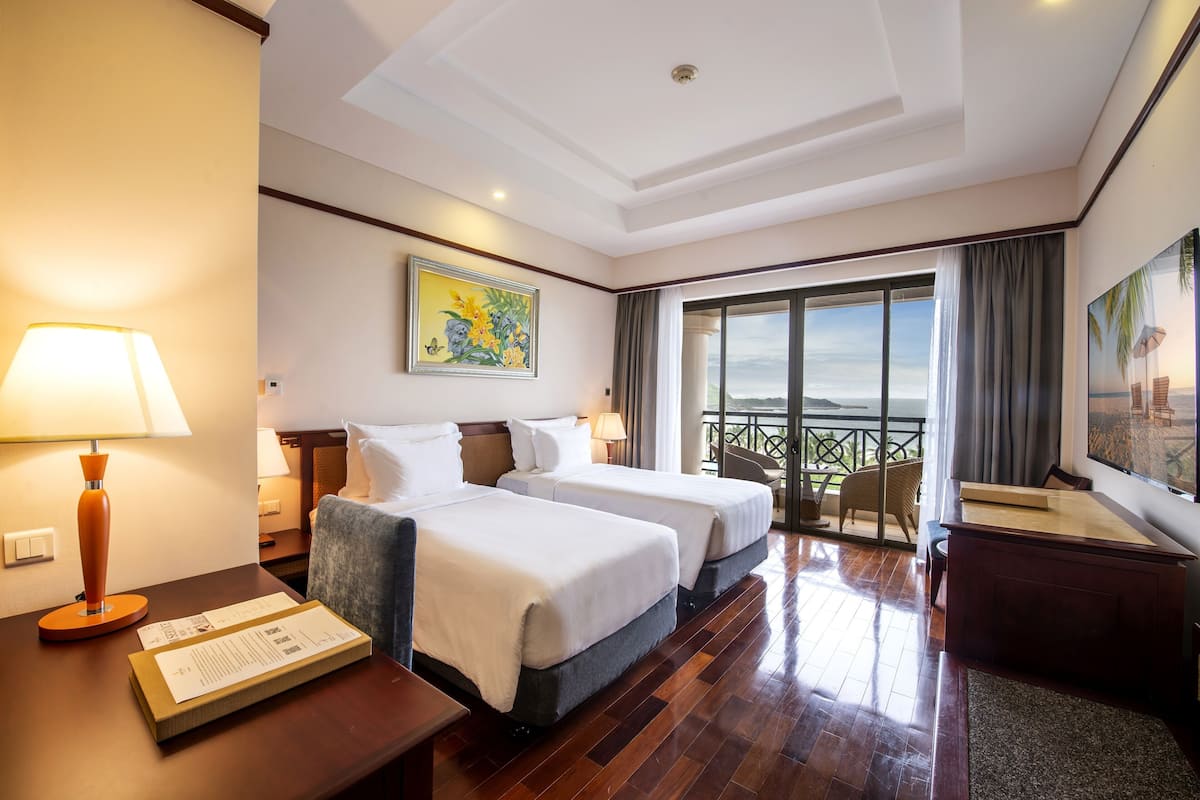 Minibar, in-room safe, desk, blackout curtains