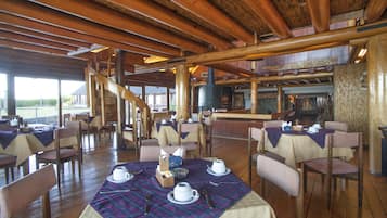 Regional cuisine, ocean views