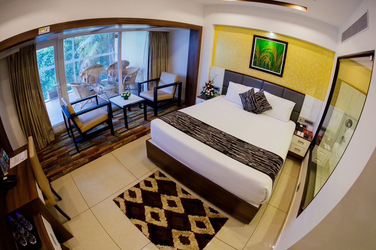 Executive Club | 1 bedroom, premium bedding, minibar, in-room safe