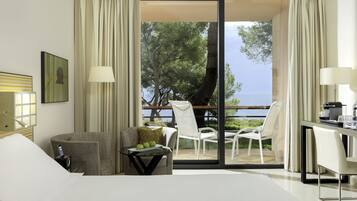 1 bedroom, minibar, in-room safe, desk