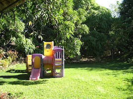 儿童活动区 - 室外