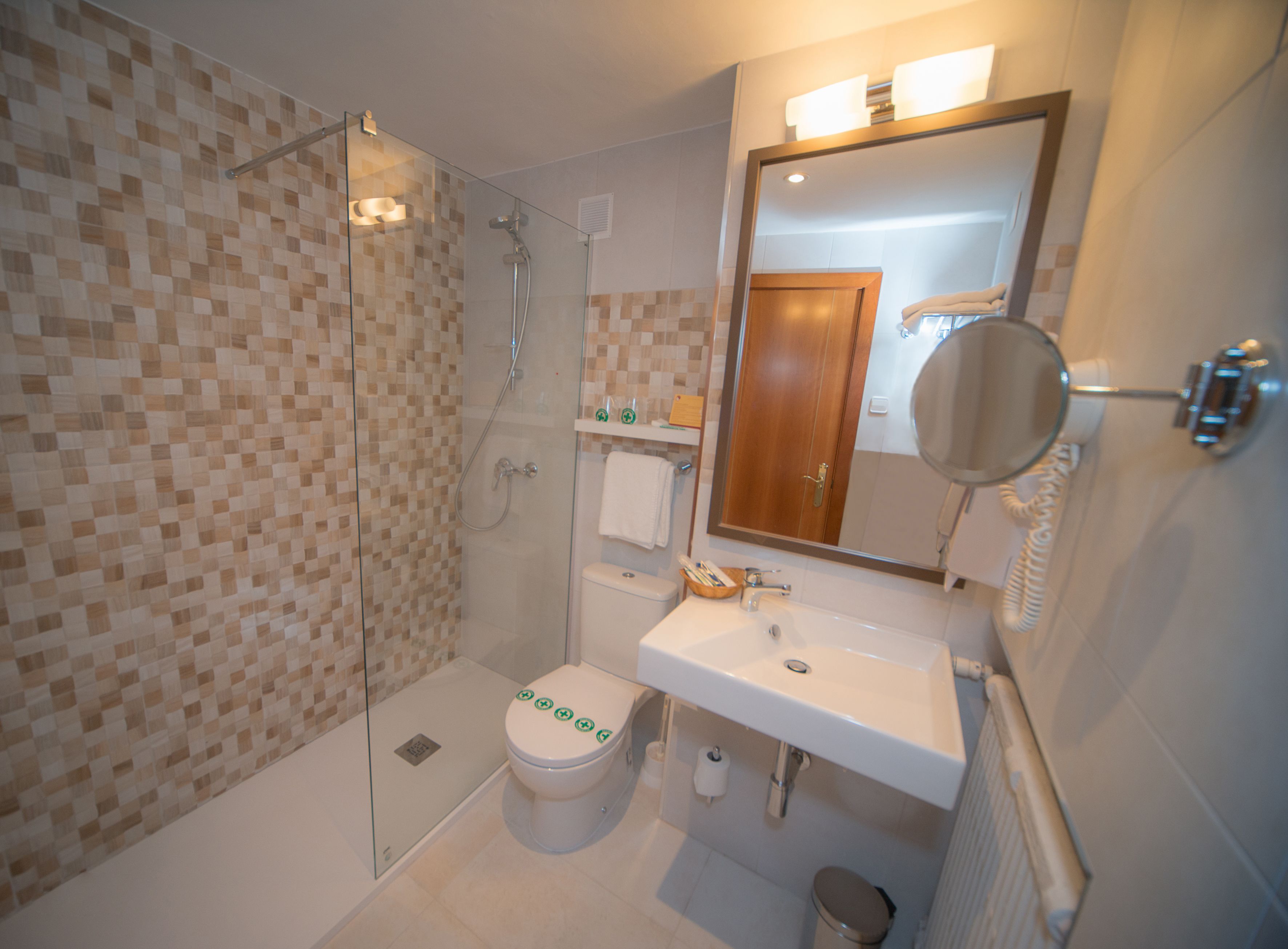 classic double room | bathroom | hair dryer, towels