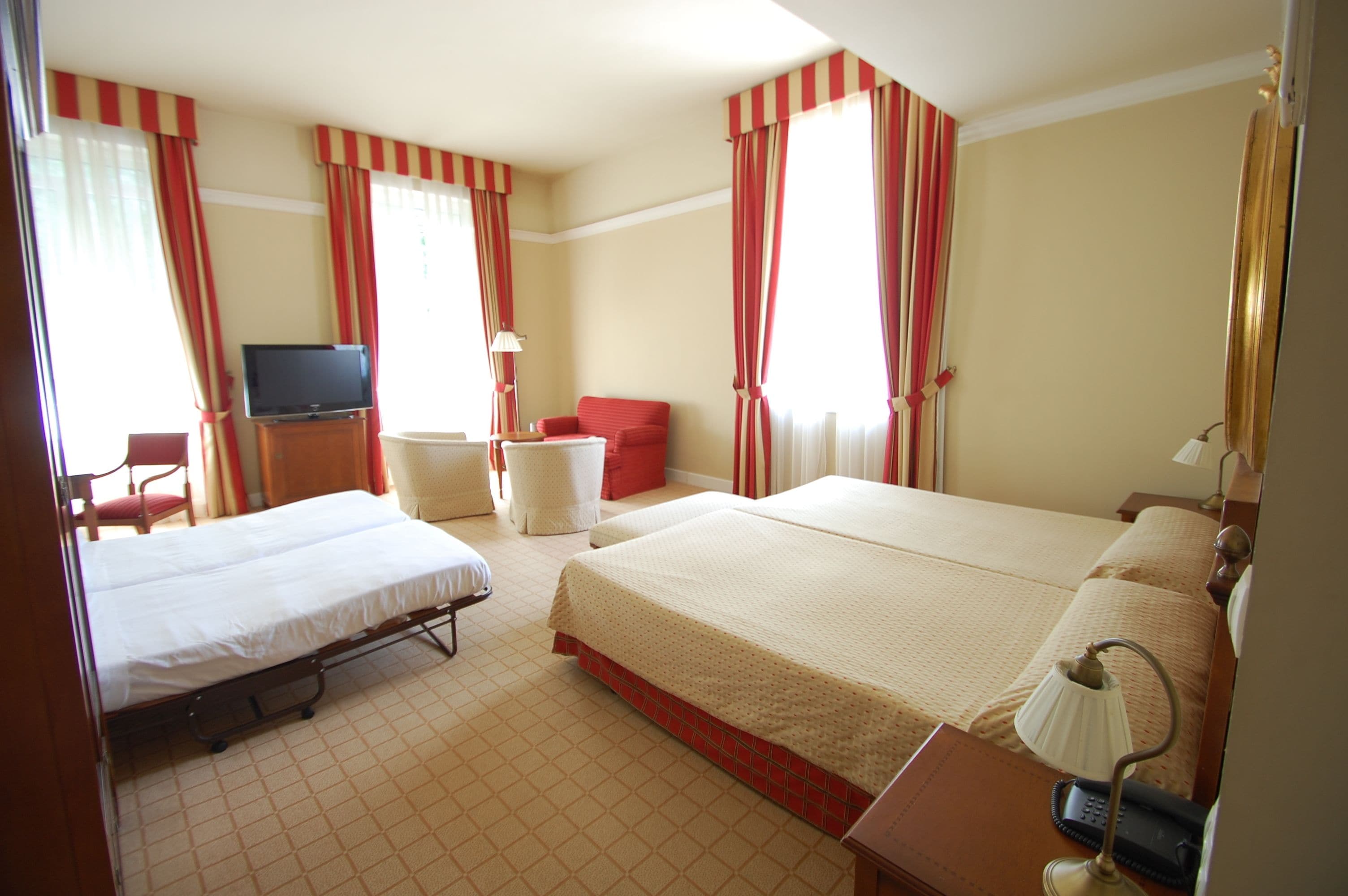 minibar, in-room safe, desk, blackout curtains