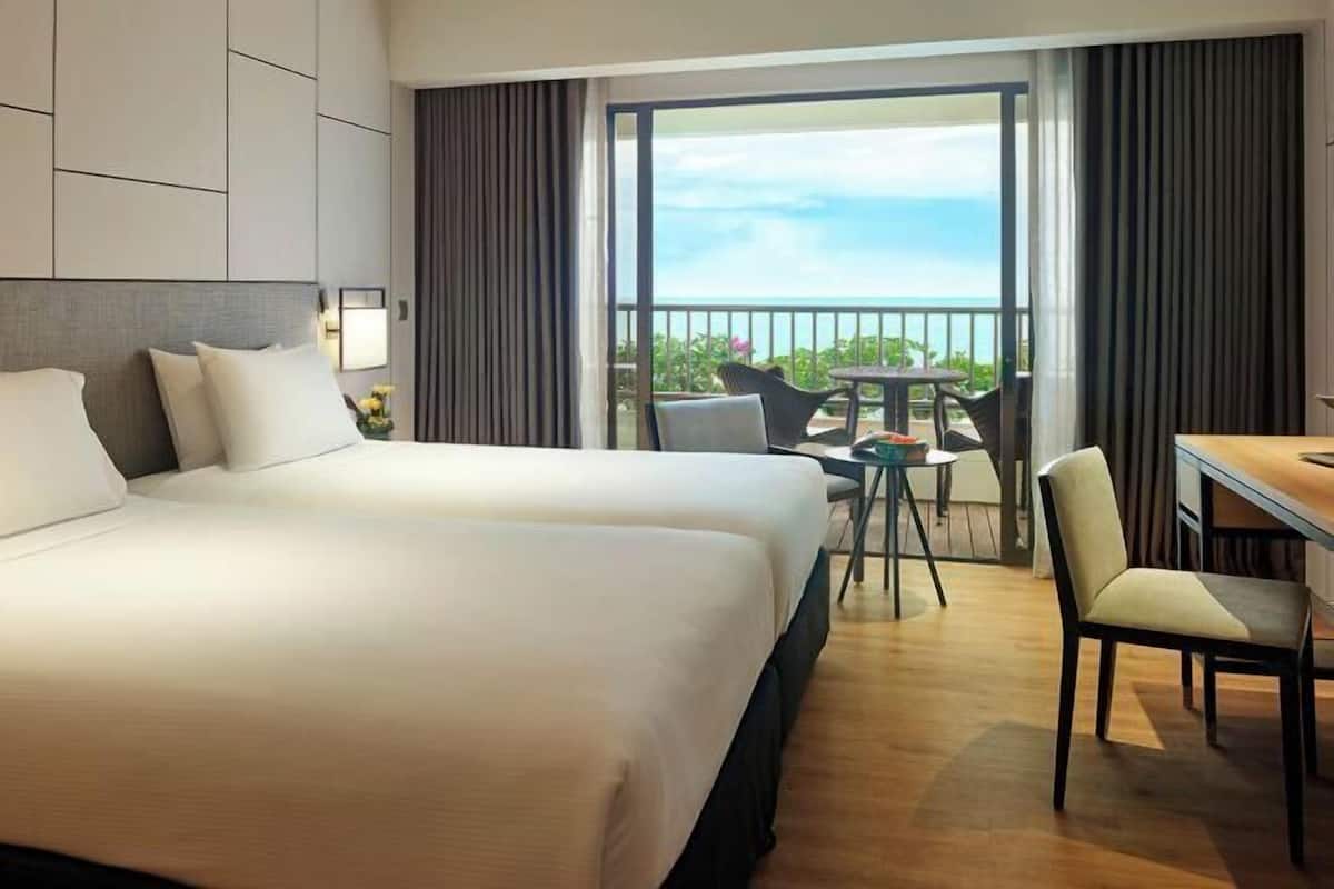 Minibar, in-room safe, desk, blackout drapes