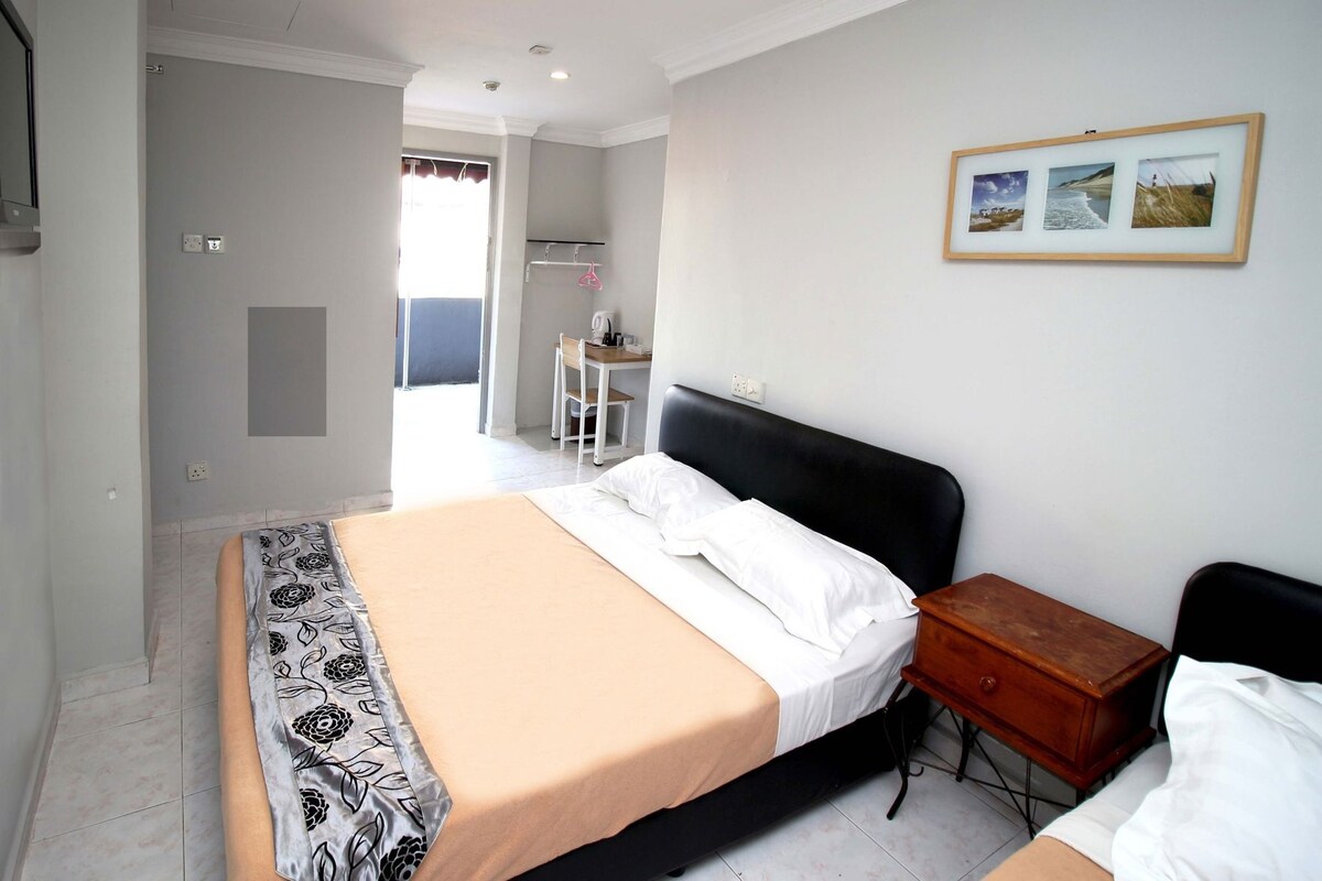 Desk, laptop workspace, free WiFi, bed sheets