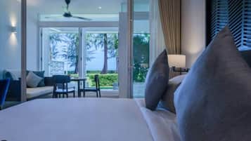 Premier Garden, 1 King Bed, Non Smoking (Sea Facing, Patio) | Minibar, in-room safe, desk, blackout drapes