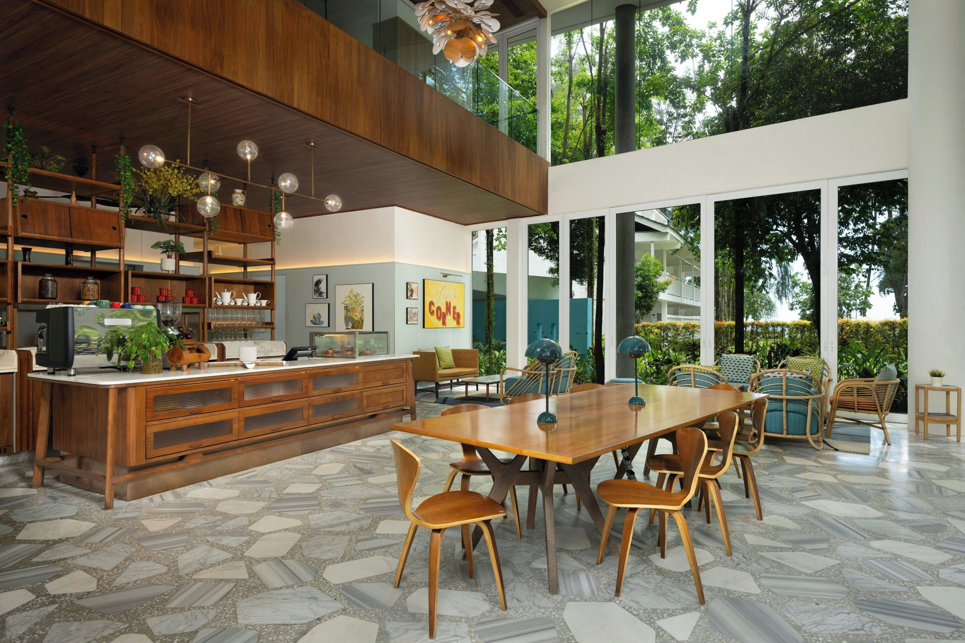 供應早餐，游泳池景觀 