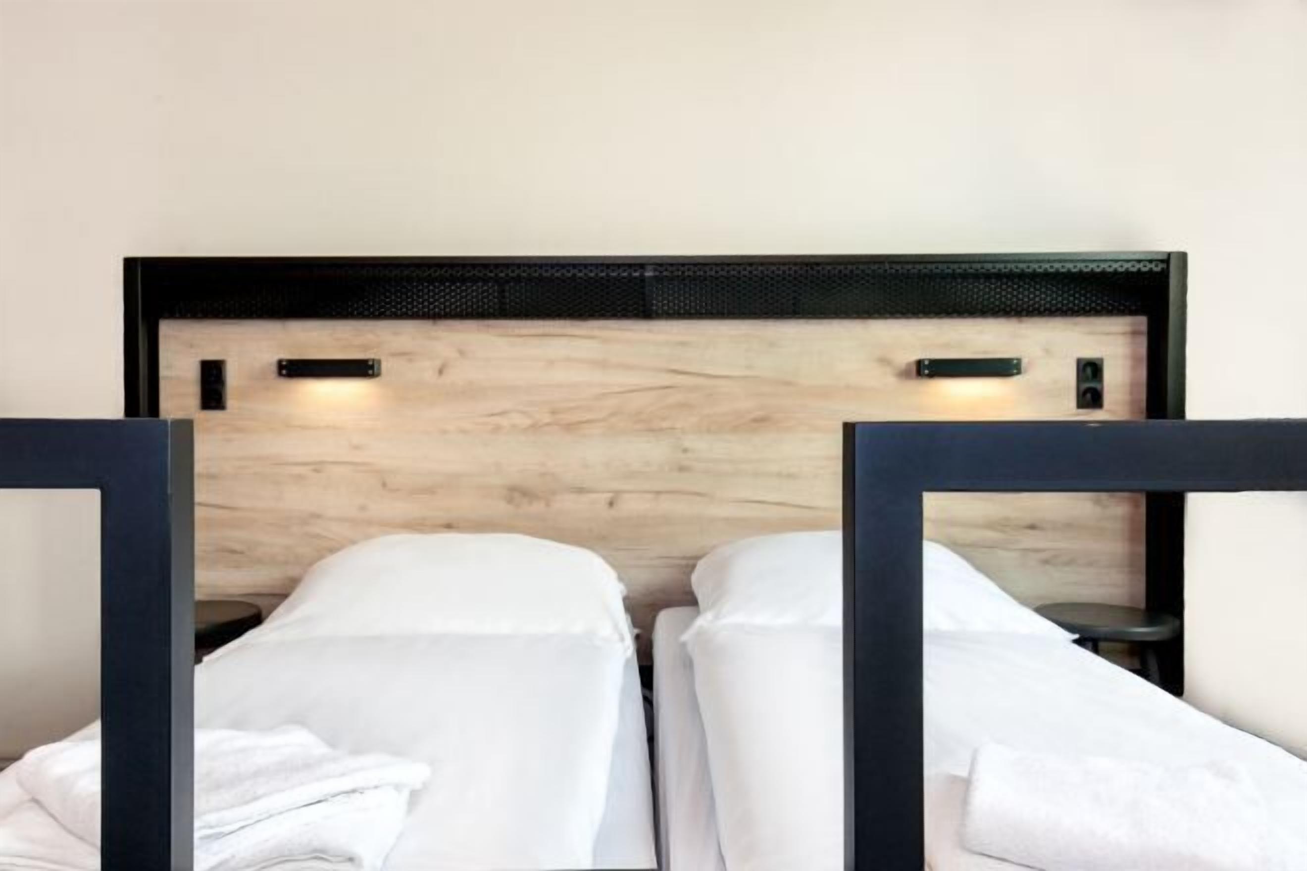 Mörkläggningsgardiner, gratis wi-fi och sängkläder