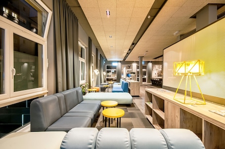 Lobby sitting area. a&o Berlin Mitte