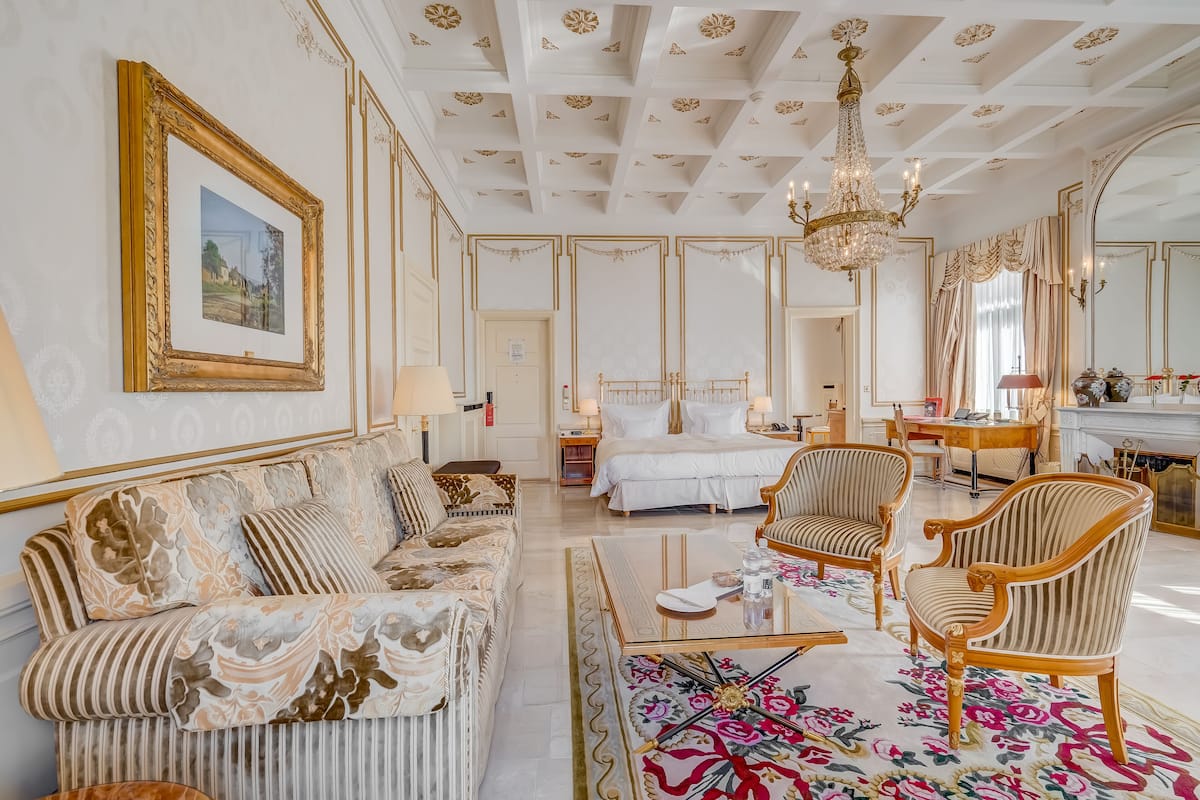 suite (ritz) | 1 bedroom, hypo-allergenic bedding, minibar, in-room safe