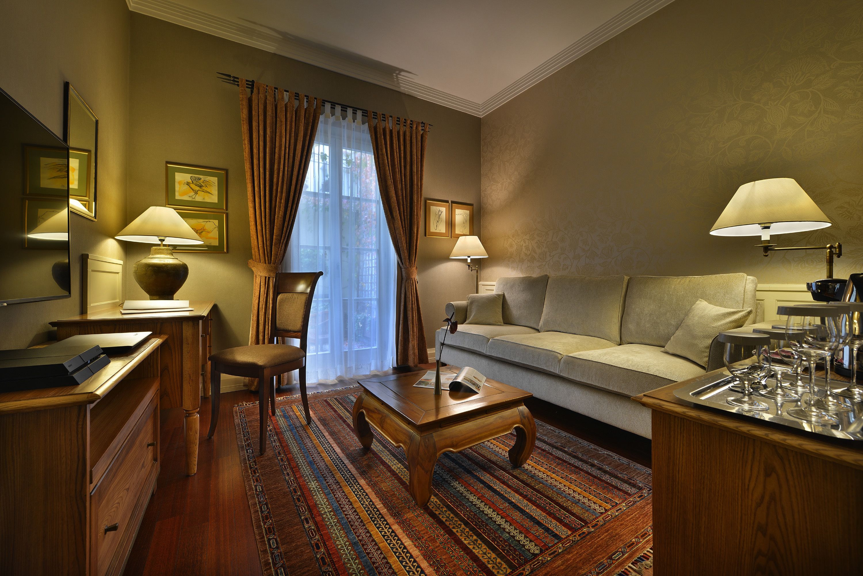 garden suite with 50m2 terrace | 1 bedroom, hypo-allergenic bedding, select comfort beds, desk